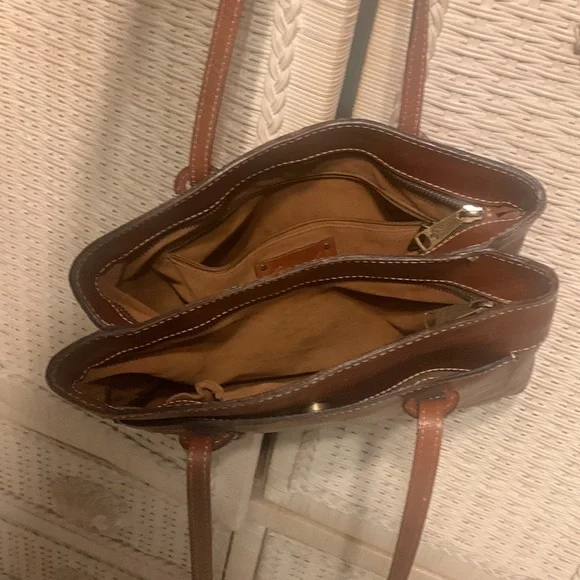 Patricia Nash Leather Shoulder Bag - Picture 6 of 9